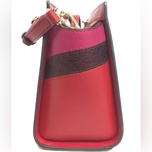 Michael Kors - Selma Crossbody Messenger Bag - Rare Bright Red & Gold Firework - Picture 5 of 5